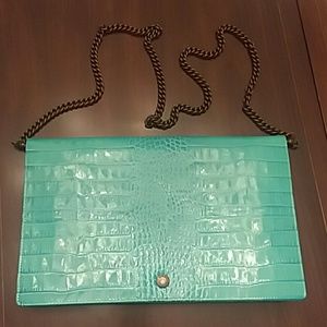marc jacobs crossbody handbag. purse. chain strap.